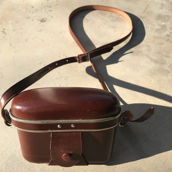 Brown leather vintage Braun camera bag - Picture 2 of 3